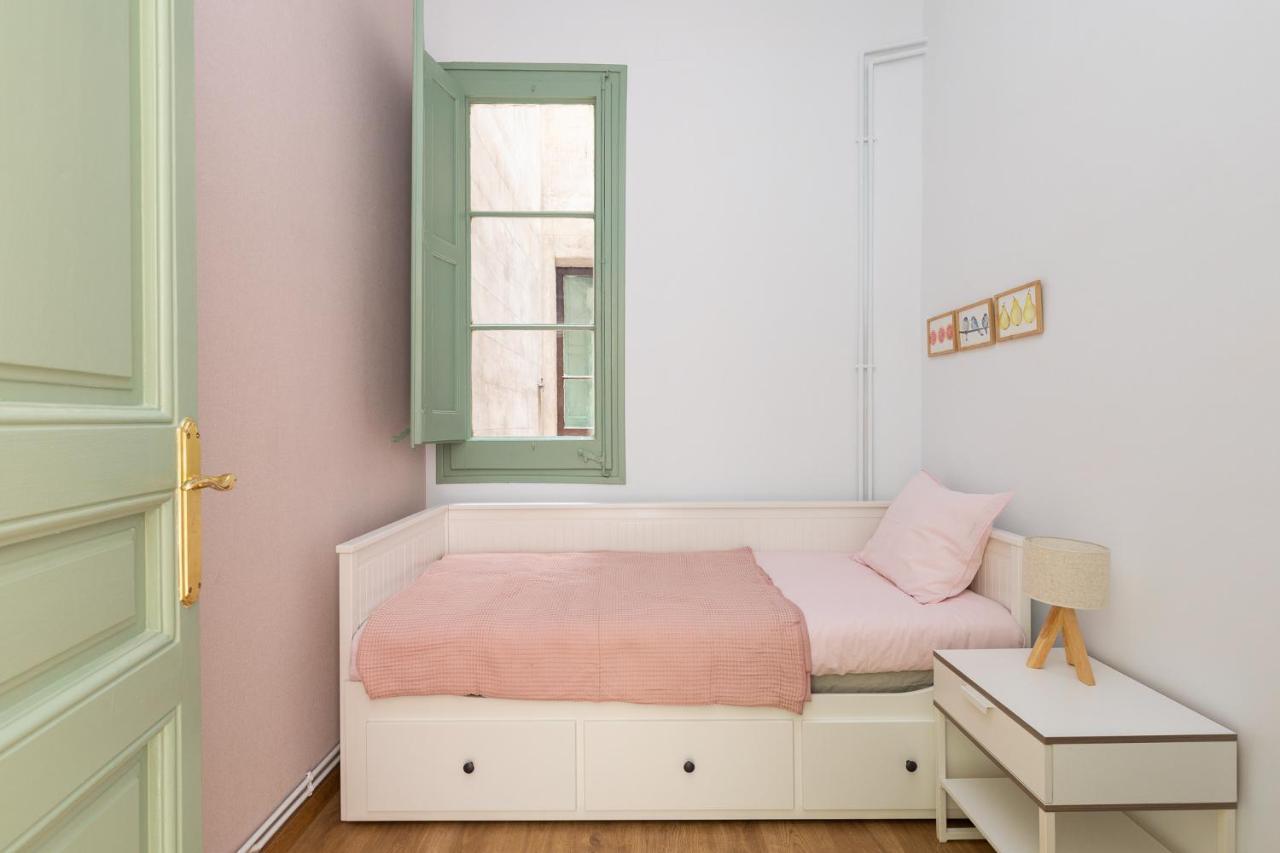 Modernist Family Barcelona Apartment Ngoại thất bức ảnh